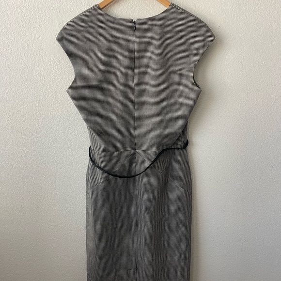 Calvin Klein Women's Black and White Midi Dress - Picture 3 of 7